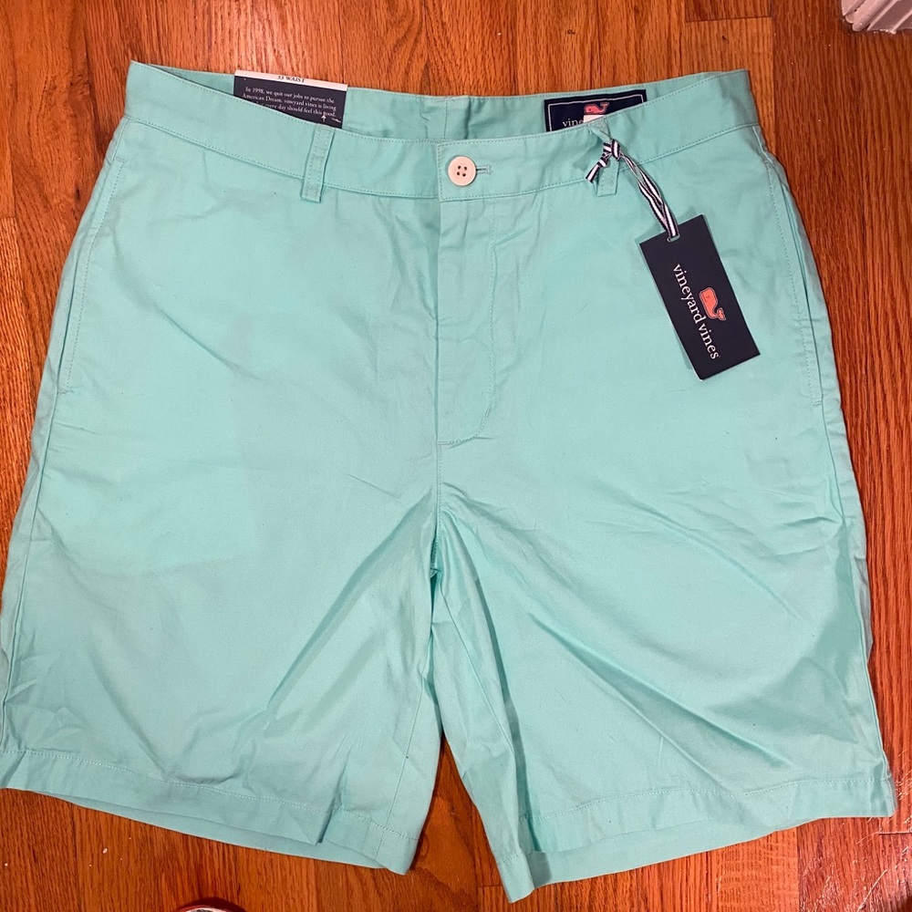 NWT Vineyard Vines Shorts size 33